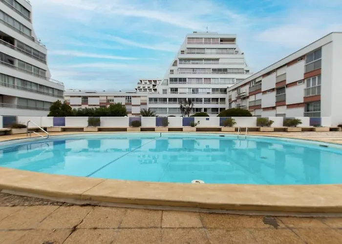 Apartment Port Et Centre Climatisation Piscine Au Sein De La Port *